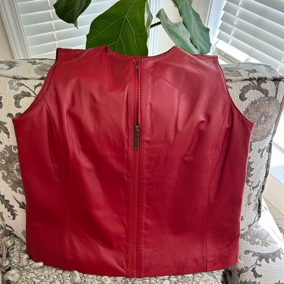 Preston & York Vibrant Red Leather Vest - Picture 2 of 8